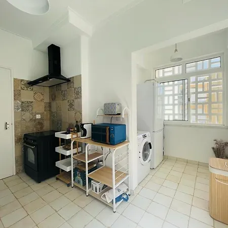 Lx Factory Apartment-lisbon Style Spacious & Bright-congress Centre